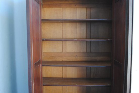 Mobiletto in stile Luigi XVI in mogano e ottone, fine Ottocento