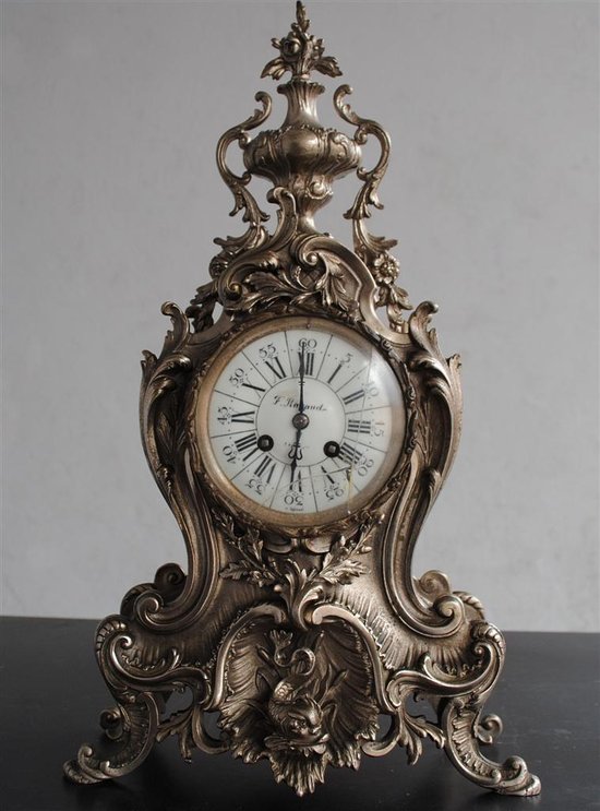 Pendule Garniture Rocaille En Bronze Argenté Style Louis XV