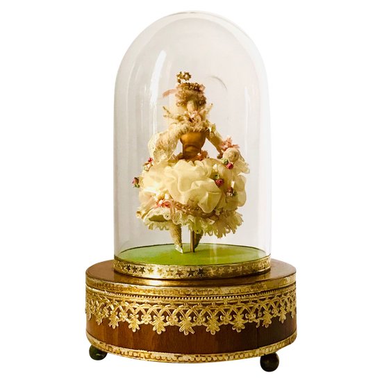 Musical automaton dancer Louis XV by Marthe Philippart