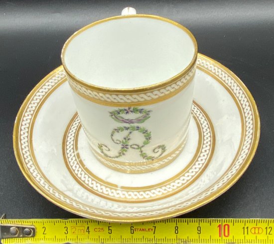CUP XVIIITH CLIGNANCOURT MONTMARTRE