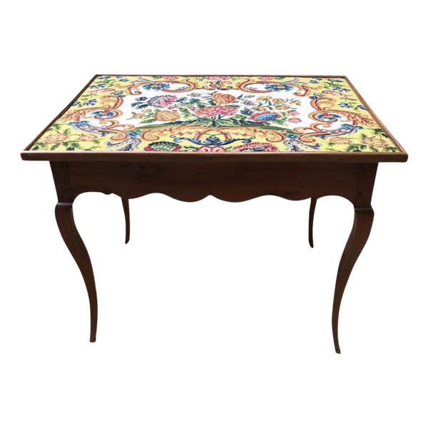 Mid 18th Century Walnut Table