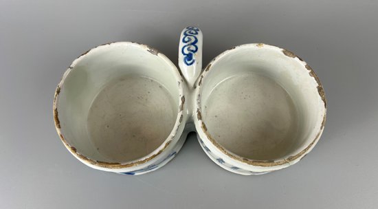A rare mid 18thc Worcester "Gazebo" pattern coffee cup c1755-9