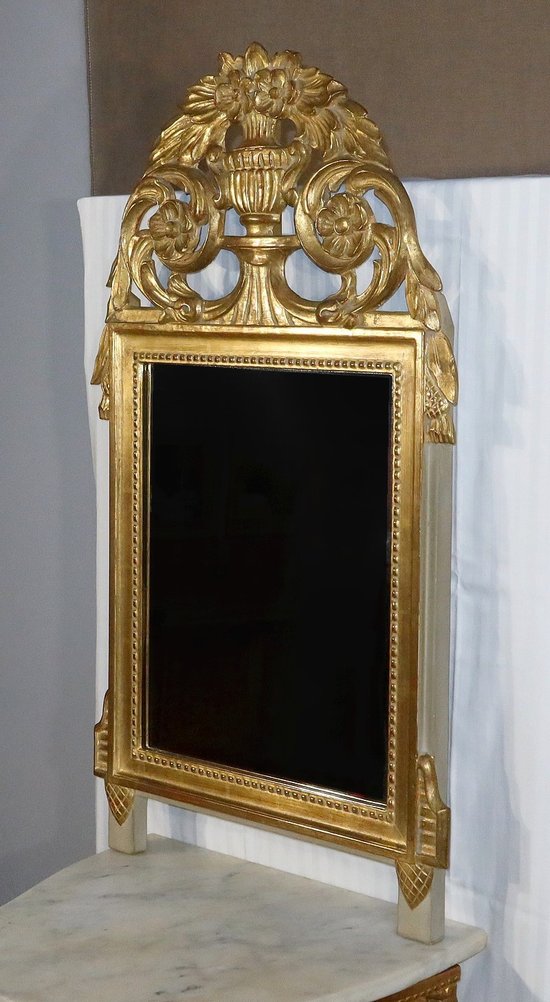 Goldener Holzspiegel im Stil Louis XVI - Anfang des 20. Jahrhunderts