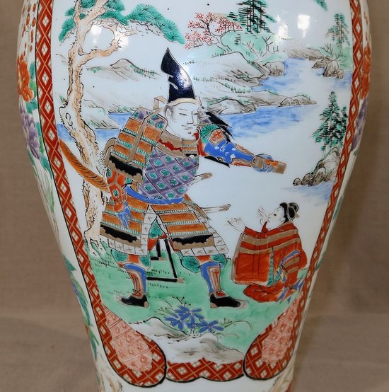 Grande vaso in porcellana giapponese - Fine del XIX secolo