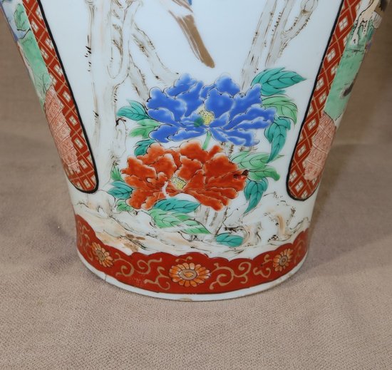 Grande vaso in porcellana giapponese - Fine del XIX secolo