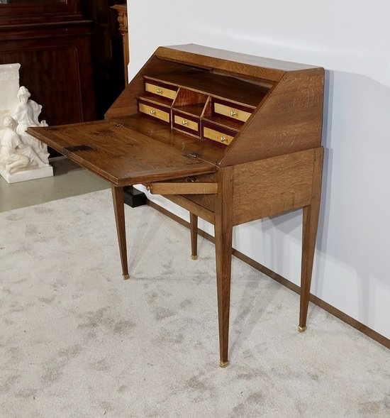 Small Bureau de Pente in oak, Directoire style - 2nd part of the 19th century