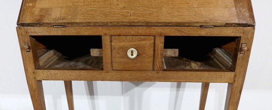 Small Bureau de Pente in oak, Directoire style - 2nd part of the 19th century