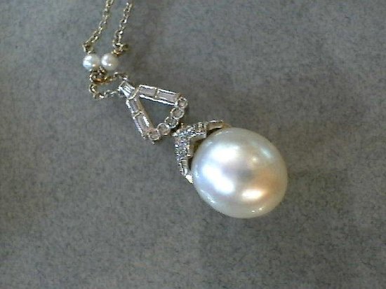 Pendentif Perle Et Diamants