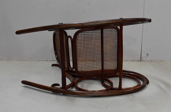 Rocking Chair et son Repose pieds en Hêtre, esprit Thonet – 1900