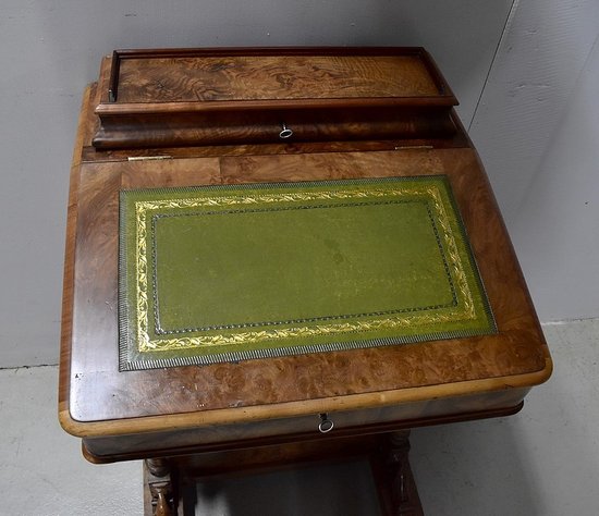 Piccola scrivania Davenport in noce, Inghilterra, epoca vittoriana - XIX secolo
