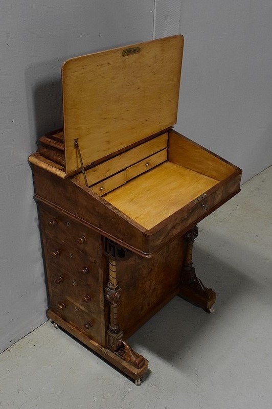 Piccola scrivania Davenport in noce, Inghilterra, epoca vittoriana - XIX secolo