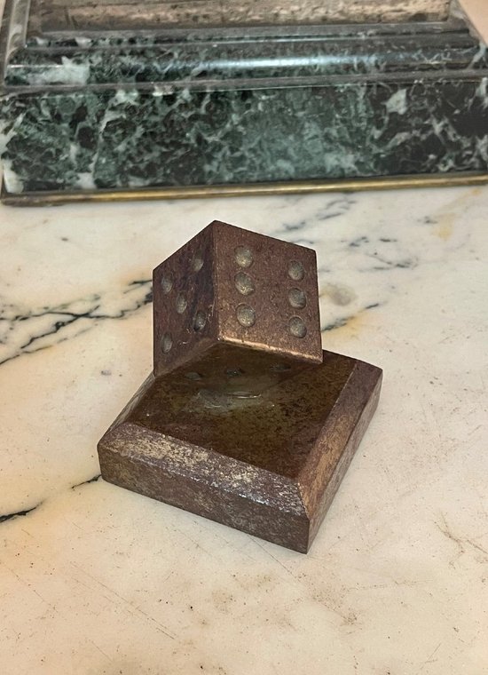 Dadi di bronzo, XX secolo