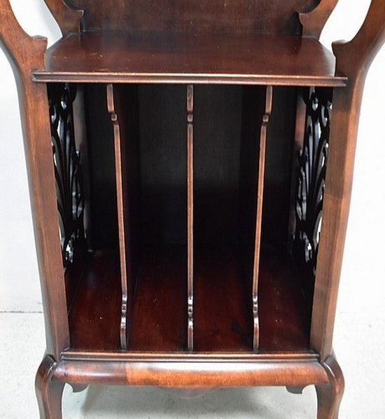 Meuble à Musique en Hêtre teinté, esprit Asiatique, attribué à G. Viardot – 1900