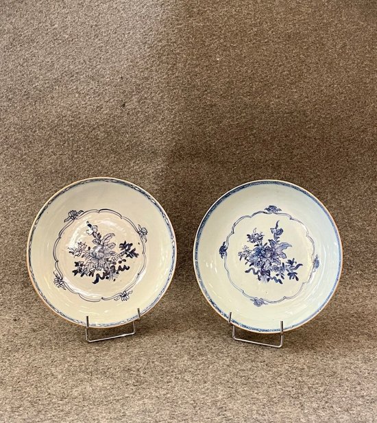 Deux Assiettes Chinoises, XIXe Siècle