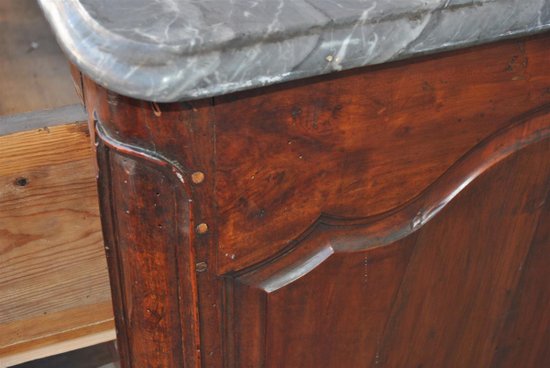 Comò Sauteuse Balestra In Noce Diciottesimo Piano In Marmo