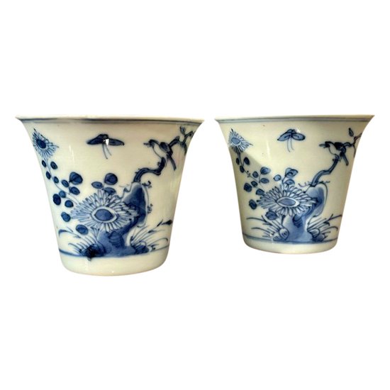 Paire De Gobelets En Porcelaine De Chine Bleu Et Blanc, XIXe Siècle