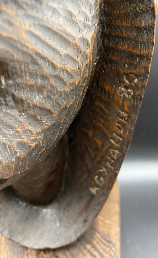 BUSTO IN LEGNO INTAGLIATO 1980