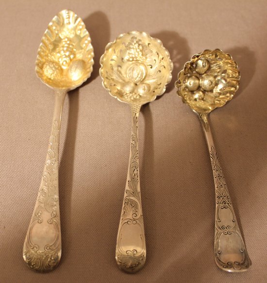 3 different dessert spoons in sterling silver from the early 19th century