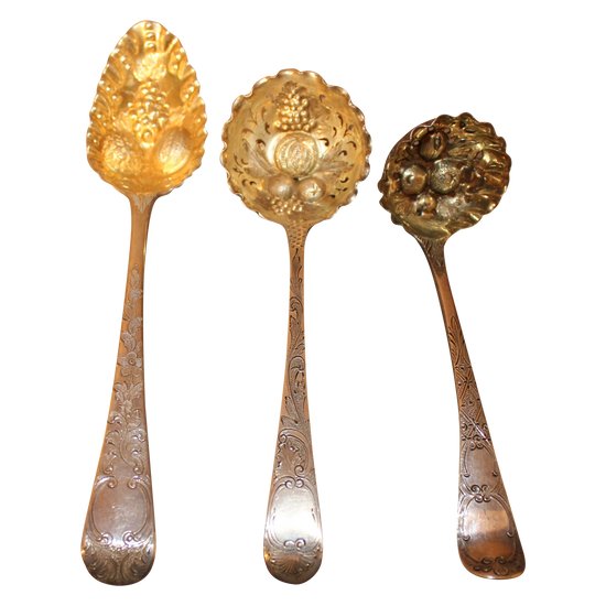 3 different dessert spoons in sterling silver from the early 19th century