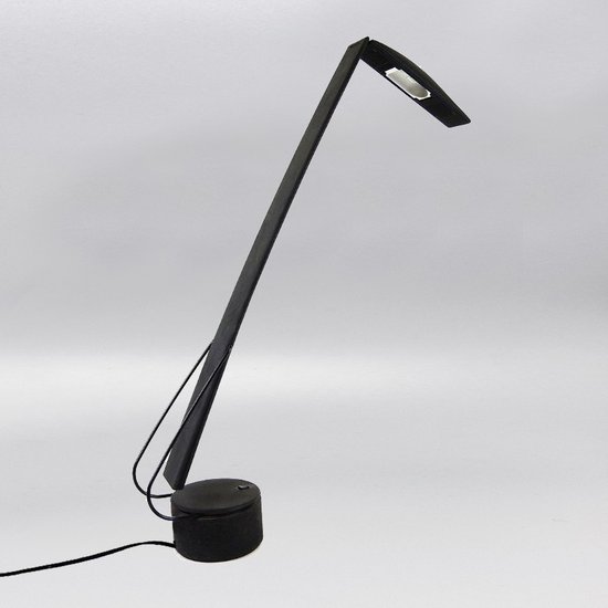 1980 "Dove" Tischlampe von Barbaglia & Colombo für PAF Studio. Hergestellt in Italien