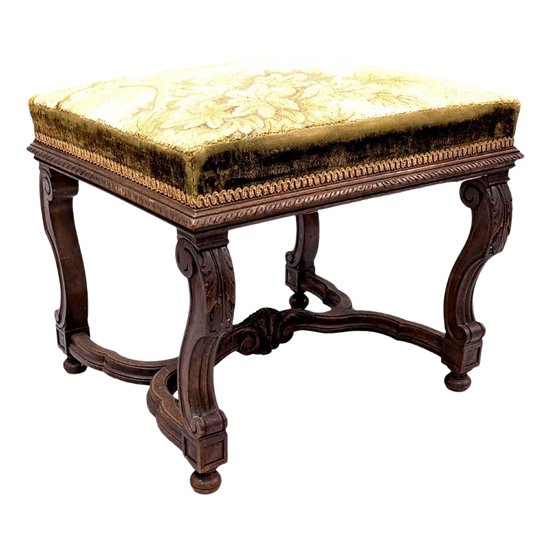 Tabouret De Style Louis XIV Recouvert De Tapisserie