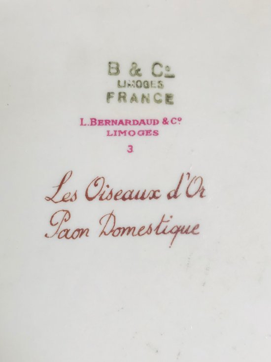 Piatto tondo L.Bernardaud et Cie Limoges "uccelli d'oro" Pavone domestico