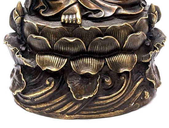 Statuette In Gilt Bronze Nineteenth Asian Divinity