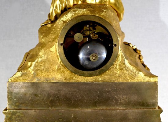 Pendule en Bronze Doré « La Vierge à la Chaise » - 1ère partie XIXe