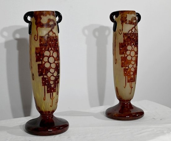 Paar Vasen aus „französischem Glas“, signiert Charder, Art Deco - 1927