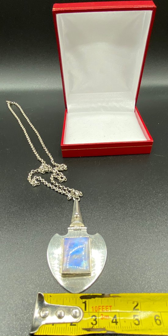 PENDENTE IN ARGENTO E LABRADORITE