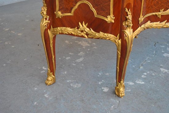 Bahut à Porte Marqueté De Style Transition Bronze Doré