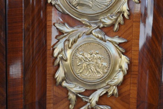 Bahut à Porte Marqueté De Style Transition Bronze Doré