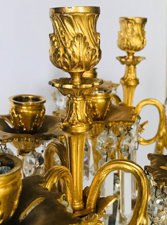 Coppia di candelieri candelabri in bronzo dorato e cristallo XIX