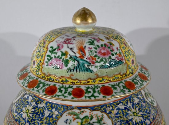 Importante Vaso in Porcellana, Canton - Fine XIX Secolo