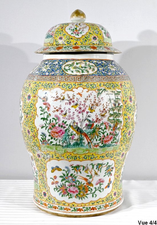 Importante Vaso in Porcellana, Canton - Fine XIX Secolo