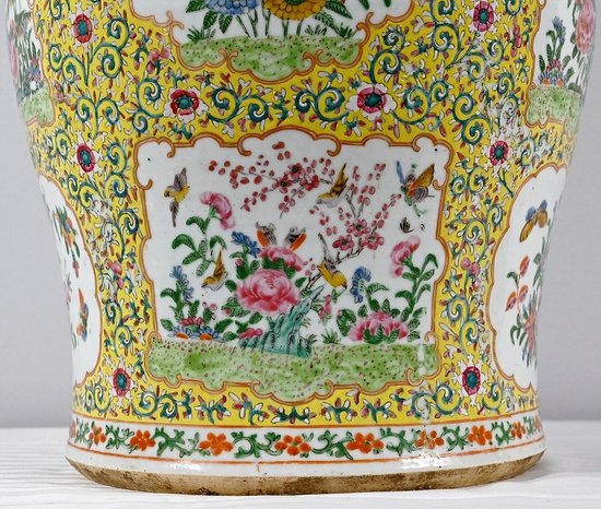 Importante Vaso in Porcellana, Canton - Fine XIX Secolo