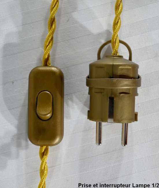 Paire de Chandeliers en Bronze Doré – Fin XIXe