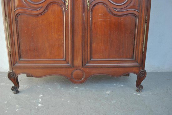 Wardrobe Of Port Louis XV Eighteenth Time In Solid Mahogany