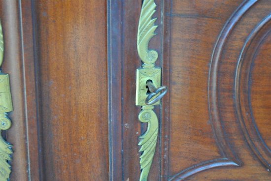 Wardrobe Of Port Louis XV Eighteenth Time In Solid Mahogany