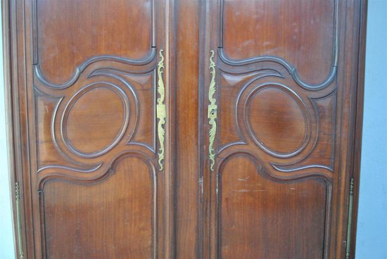 Wardrobe Of Port Louis XV Eighteenth Time In Solid Mahogany