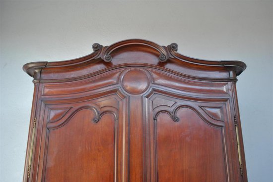 Wardrobe Of Port Louis XV Eighteenth Time In Solid Mahogany