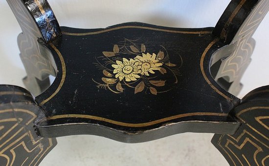 Piccola operaia in legno annerito e decorazioni asiatiche, periodo Napoleone III - XIX secolo
