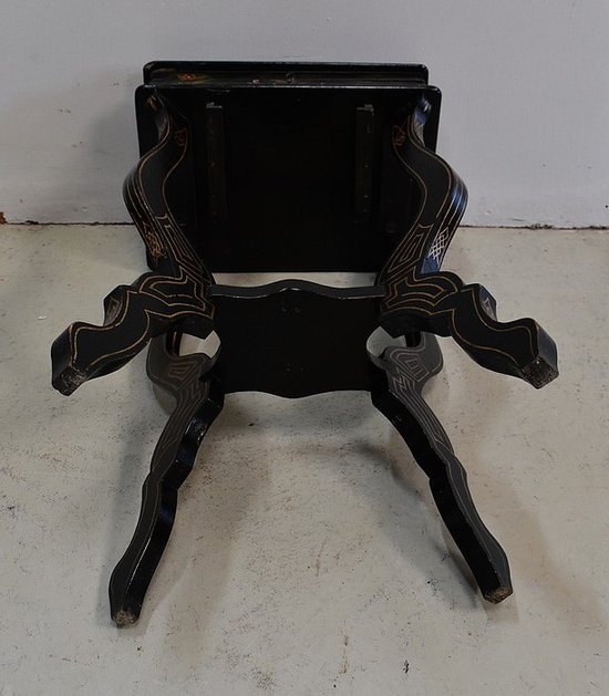 Piccola operaia in legno annerito e decorazioni asiatiche, periodo Napoleone III - XIX secolo
