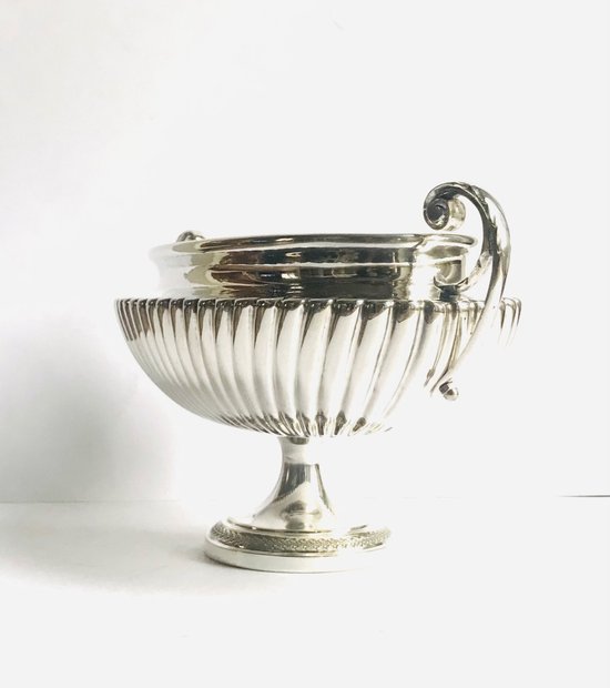 Centre de table coupe en faïence argenté et maillechort XXème