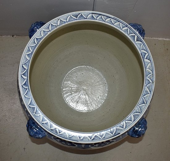 Large Ceramic Vase. Oriental decorations, origin China - XXth