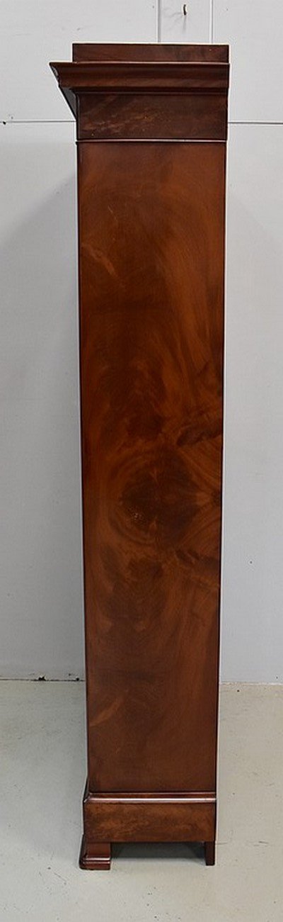 Small Mahogany veneered display case, Restoration period - Mid 19th century