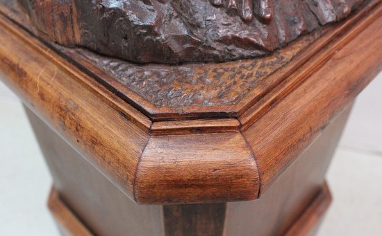 Sculpture in Chestnut forming a planter - End of XIXth century