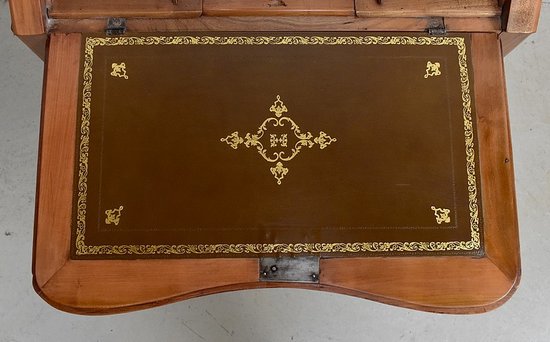Small sloping desk in cherry wood, Louis XV style - End of XIXth century