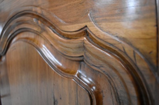 Buffet de Boiserie en Noyer, goût Transition – XVIIIe