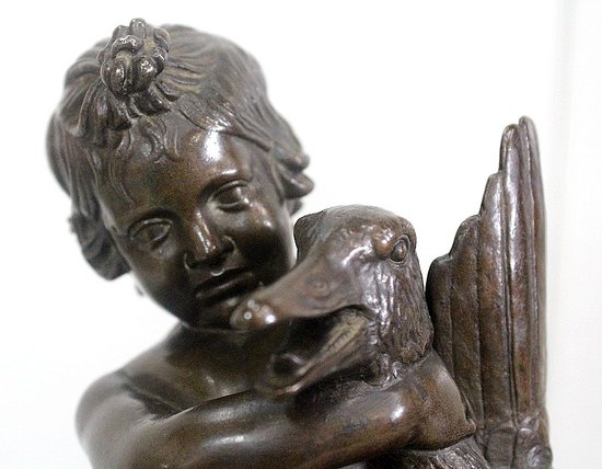 Bronzo di Putto che regge un'oca, di A. Collas - XIX secolo